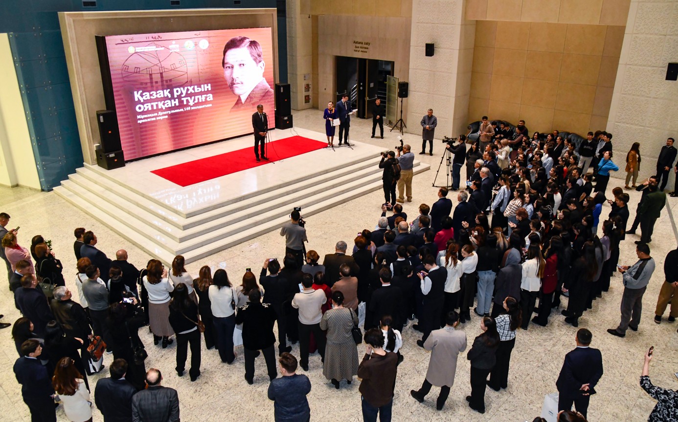 Rýhty oıatqan tulǵa