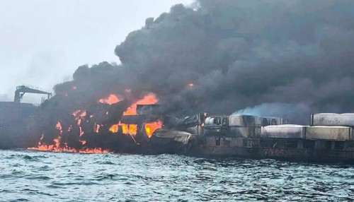 Soltústik teńizinde munaı tankeri men júk kemesi soqtyǵysty