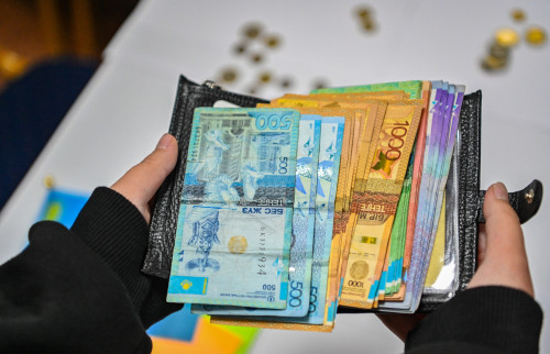 253 jumysshynyń jalaqysy óndirildi