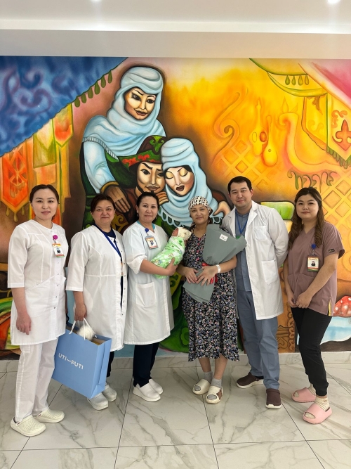 On birinshi perzentin dúnıege ákeldi