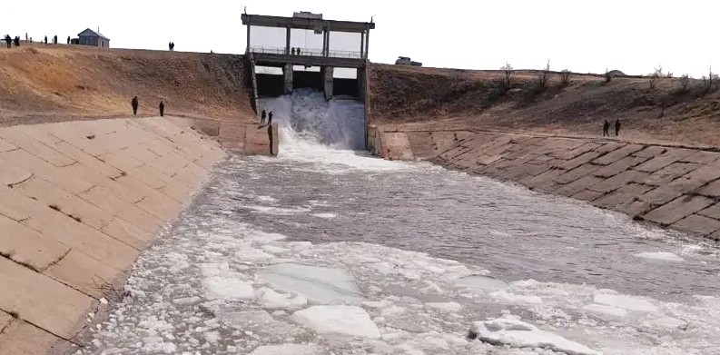 Pavlodardaǵy Aqkól-Jaıylmaǵa sý bosatyla bastady