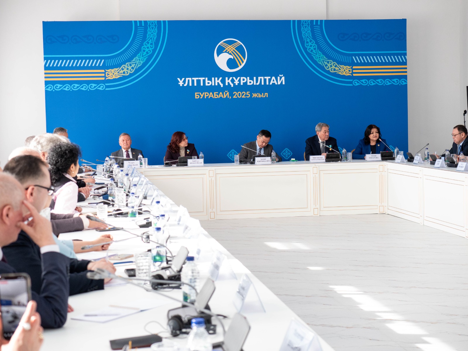 Ulttyq quryltaı jumys seksııalarynyń otyrysy ótti