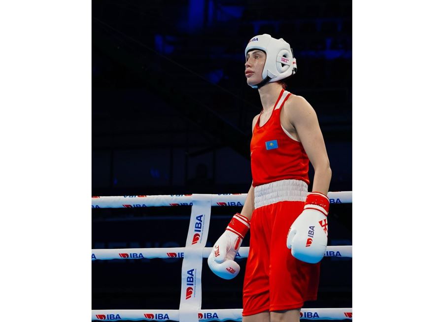 Vıktorııa Grafeeva ózbek boksshysynan basym tústi