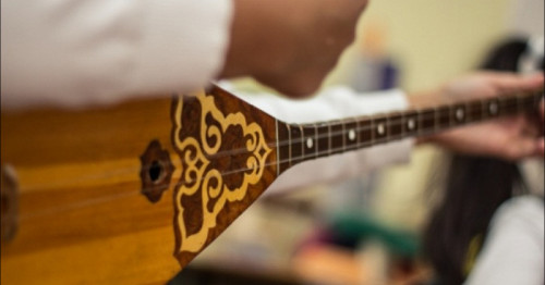 Oqýshylar el boıynsha bir mezgilde kúı shertedi