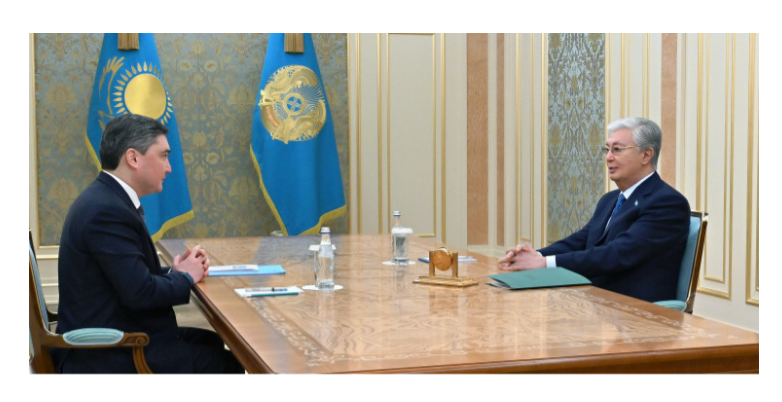 Prezıdent Premer-mınıstr Oljas Bektenovti qabyldady