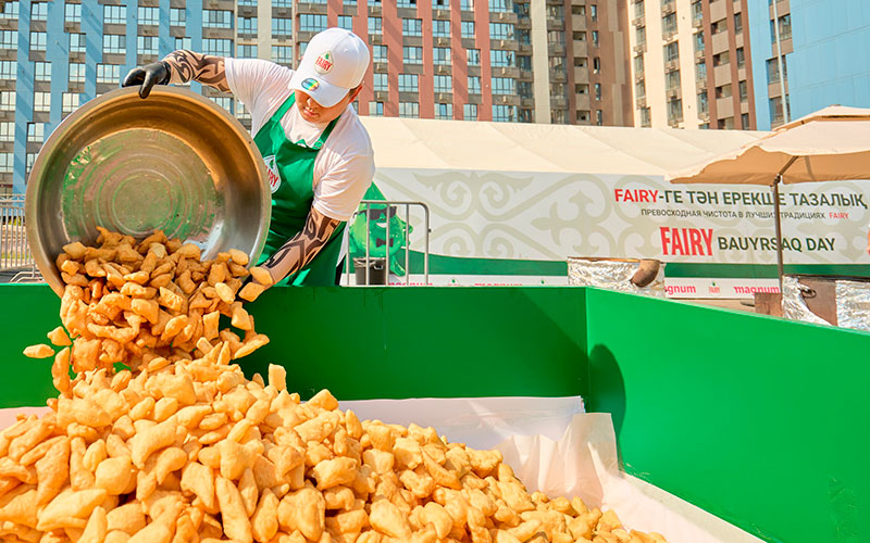 Baýyrsaq pisirýden rekord ornatqan