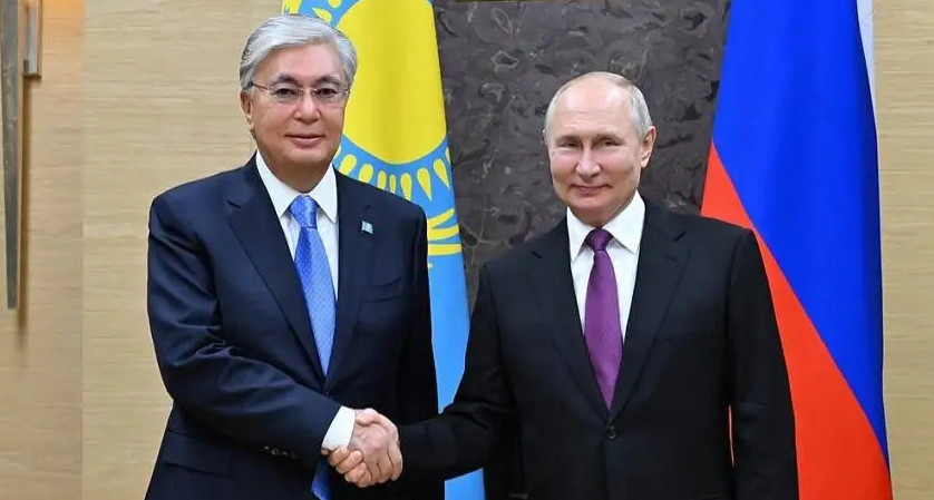 Vladımır Pýtın Qasym-Jomart Toqaevty Naýryz meıramymen quttyqtady