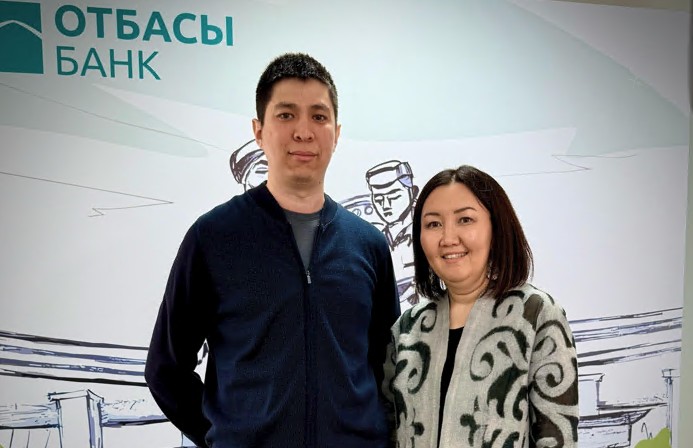 «Naýryz jumyskerdiń» alǵashqy páteri