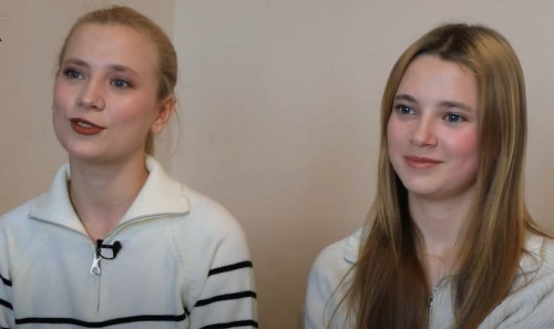 «Oryssha sóıleı almaımyz». Qazaq aýylynan shyqqan slavıan qyzdary