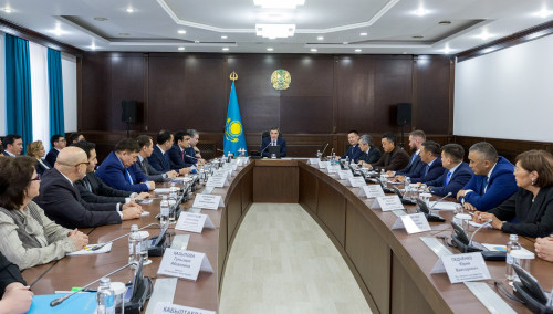 Pavlodarlyq kásipkerler ekonomıkalyq qoldaý tetikterin talqylady