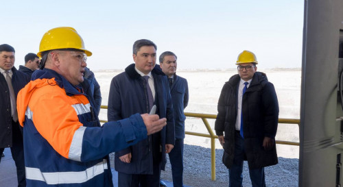 Oljas Bektenov Pavlodar oblysyndaǵy zaýyttardyń jumysymen tanysty