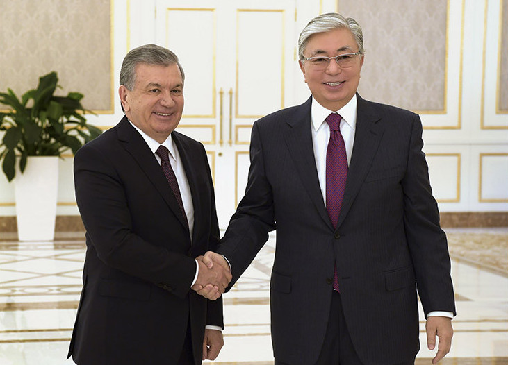 Toqaev pen Mırzııoev Almatyda beıresmı kezdesý ótkizedi