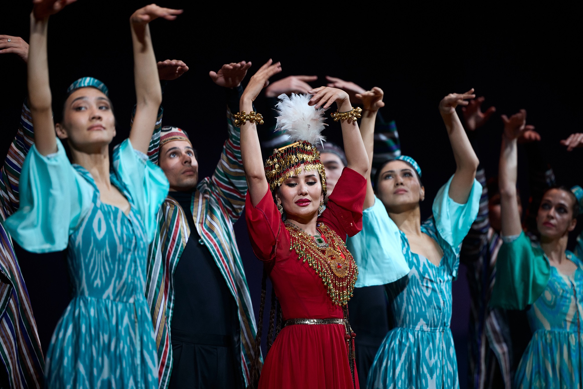 О́zbek óneriniń órnekteri