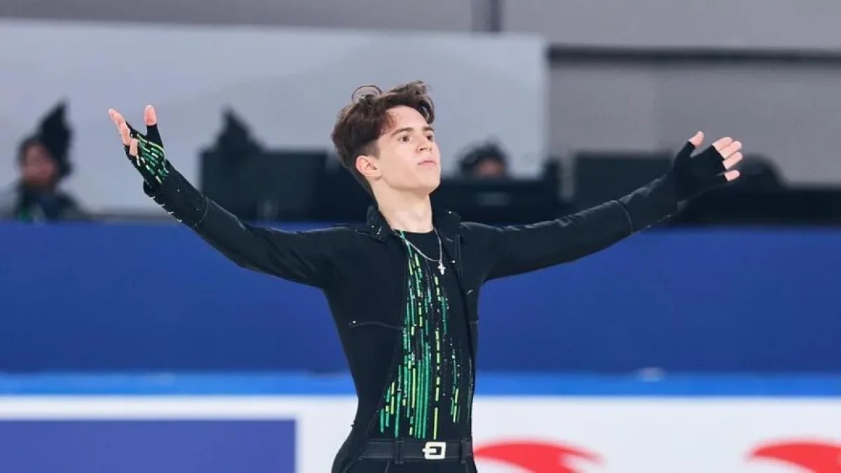 Qazaqstan mánerlep syrǵanaýshysy álem chempıonatynda kúmis júlde aldy