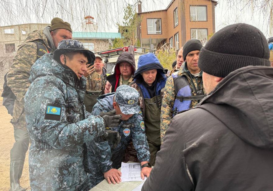 Sý qoımasynan zańsyz balyq aýlaý torlary tabylǵan