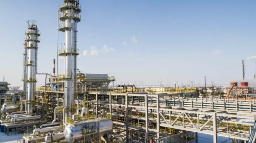 Munaı-hımııa zaýytynda órt shyǵyp, eki jumysshyny kúıik shaldy