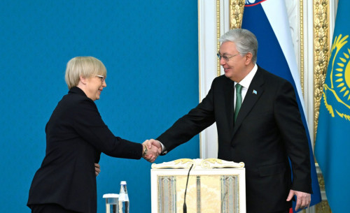 Kólik-logıstıka salasyn keńeıtý máselesi talqylandy