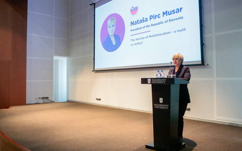 Mártebeli meımannyń dárisi