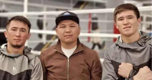 Aǵaıyndy Sabyrhandar kásibı bokstaǵy debıýtine daıyn ba