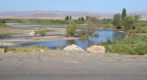 Mınıstrlik Shý ózeniniń arnasyn burý faktisi anyqtalmaǵanyn aıtty