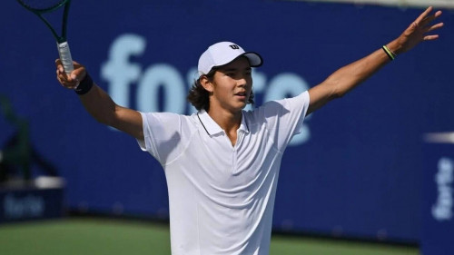 Ámir Omarhanov halyqaralyq týrnırdiń kelesi kezeńine ótti