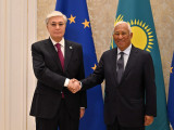 Qasym-Jomart Toqaevtyń Samarqand qalasynda Eýropalyq Keńes Prezıdentimen kezdesýi ótti