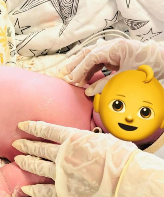 Shymkentte alyp sábı dúnıege keldi