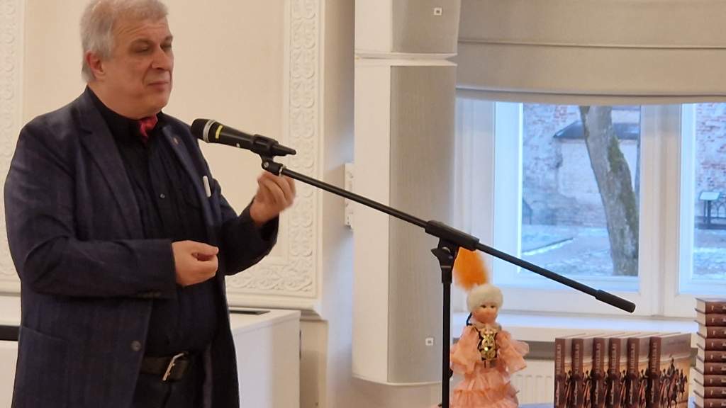 Ermek Tursynovtyń «Mamlıýk» romany lıtva tilinde jaryq kórdi