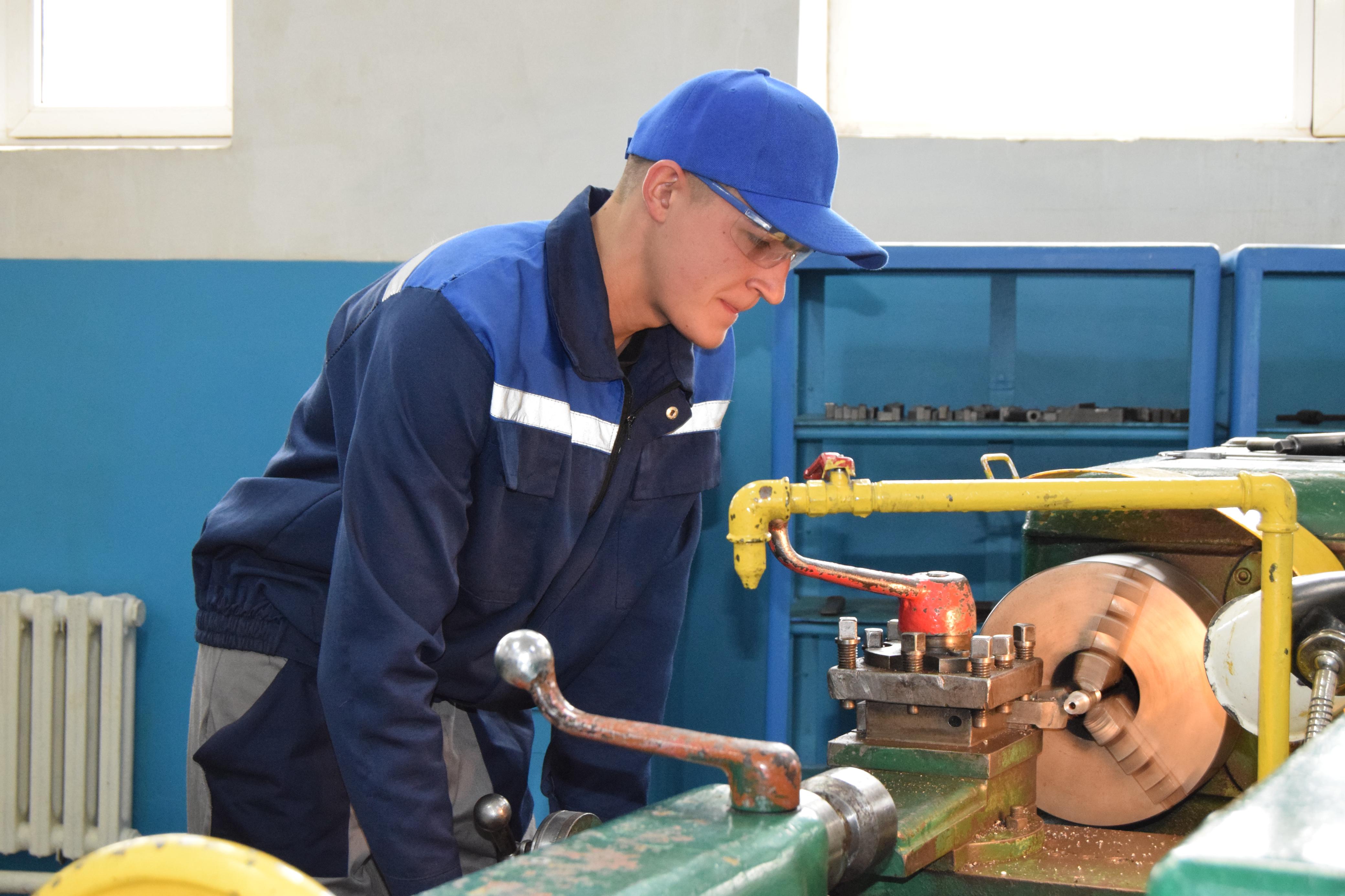 Jumys usynatyn jármeńke