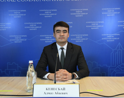 Almatyda erekshe qajettilikteri bar jastardy qoldaý kúsheıedi