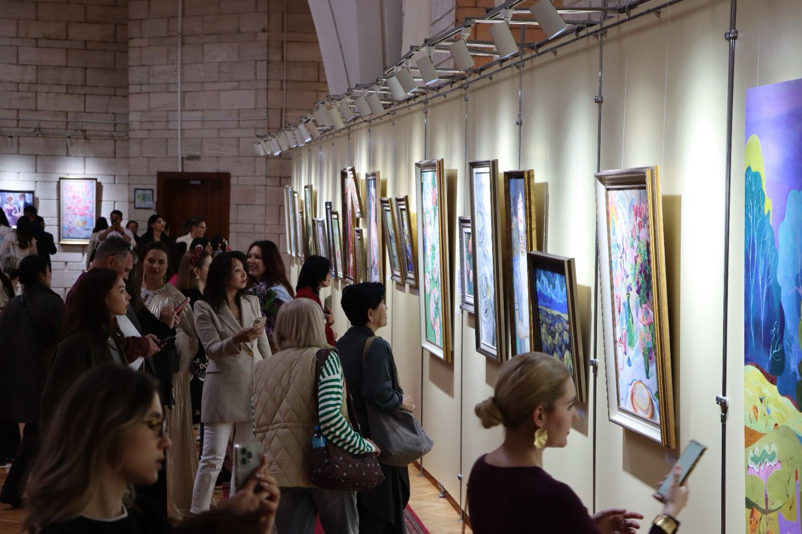 Ár beınede – názik syr