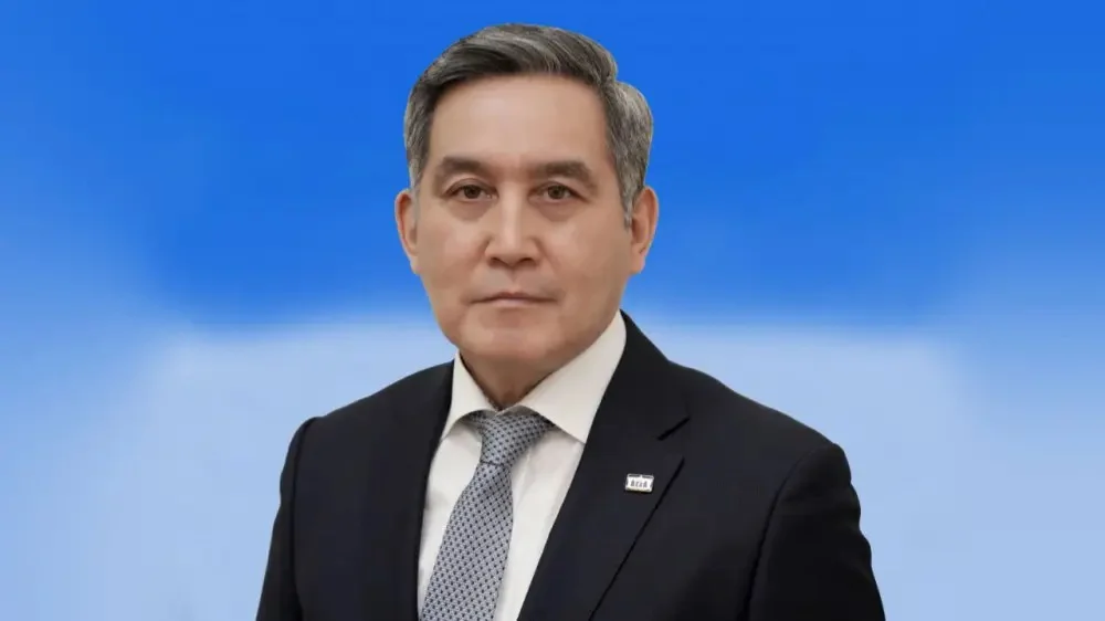 Senat Joǵarǵy sot sýdıasyn qyzmetinen bosatty