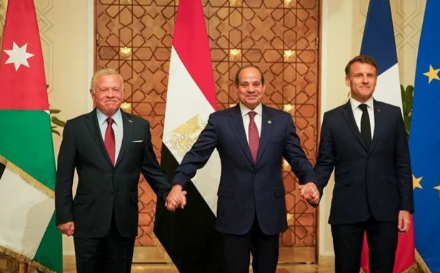 Úsh memleket Gazada bitimgershilik ornatýǵa shaqyrdy