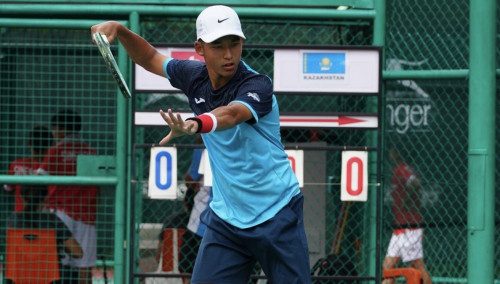 Qazaqstandyq jas tennısshiler irikteý týrnıriniń fınalyna shyqty