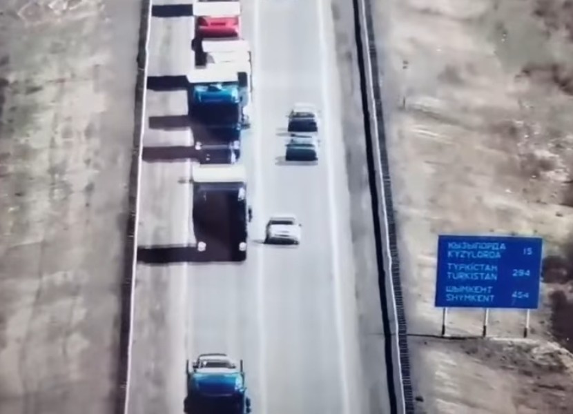 Qyzylordada joldaǵy qozǵalysty dron baqylaıdy