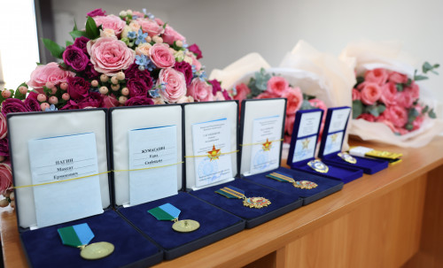 Qorǵanys mınıstri Golan jotalarynan oralǵan bitimgerlerdi marapattady