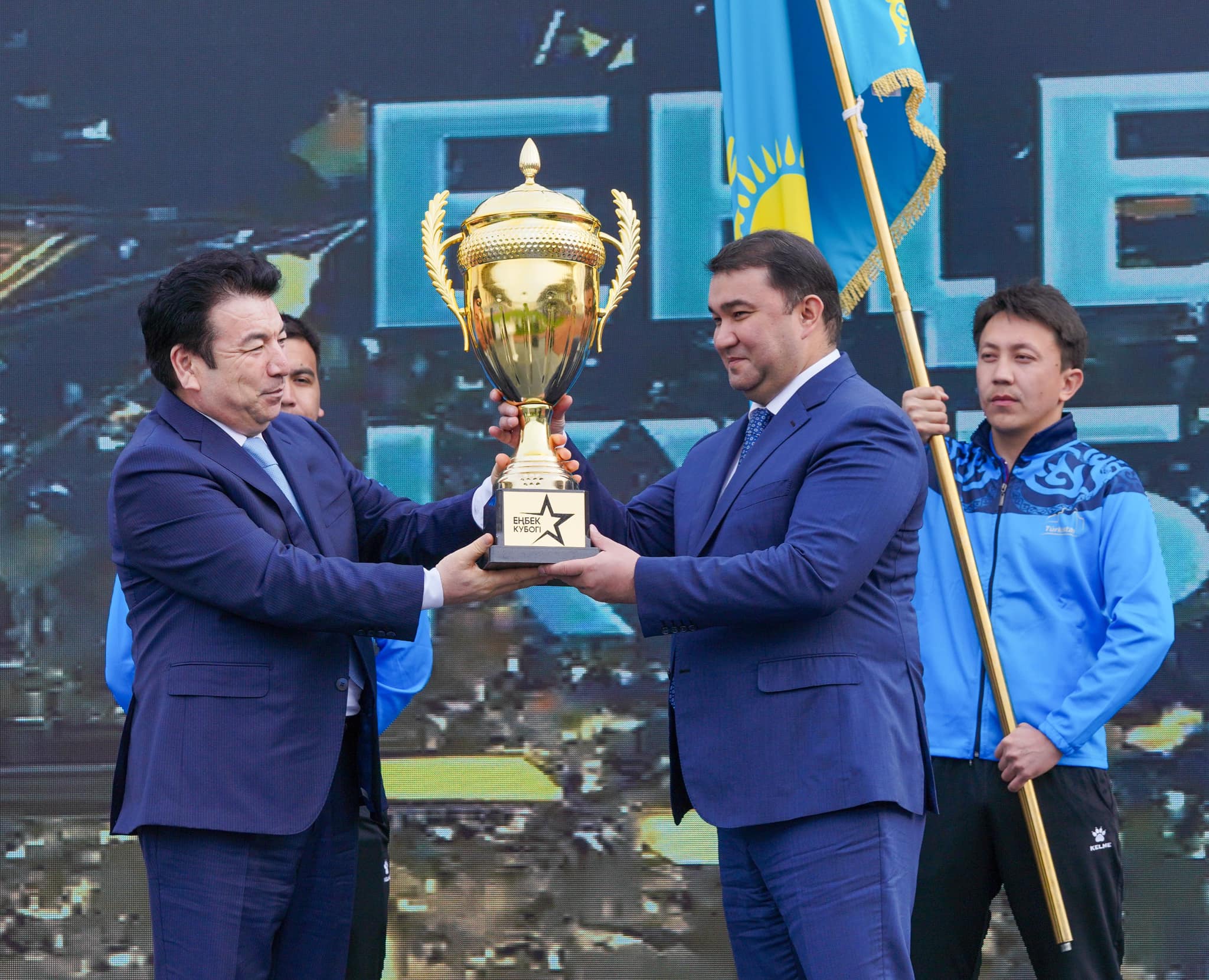 Túrkistanda stýdentter arasynda «Eńbek kýbogi» sarapqa salynady