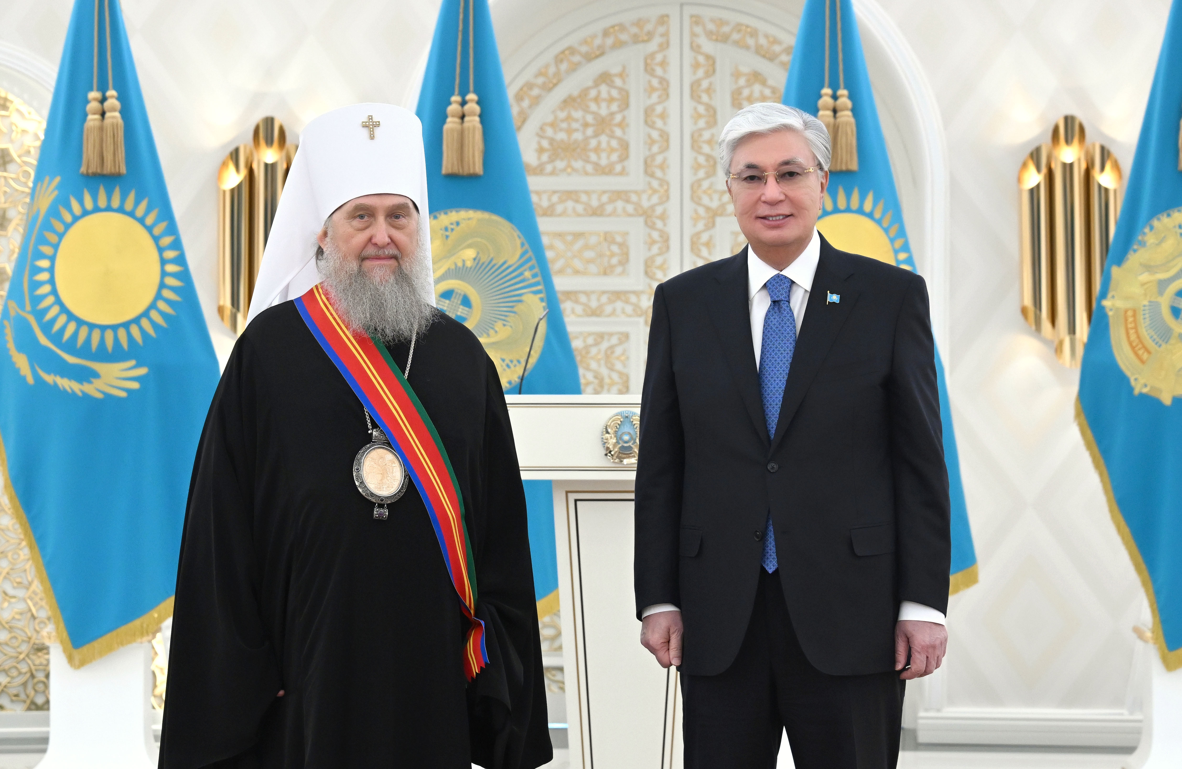 Prezıdent Astana jáne Qazaqstan mıtropolıtin marapattady