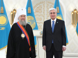 Prezıdent Astana jáne Qazaqstan mıtropolıtin marapattady