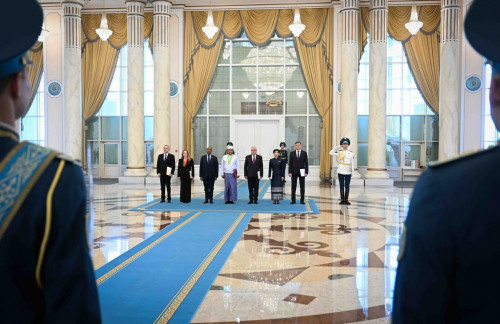 Prezıdent birneshe memlekettiń elshisinen senim gramotalaryn qabyldady