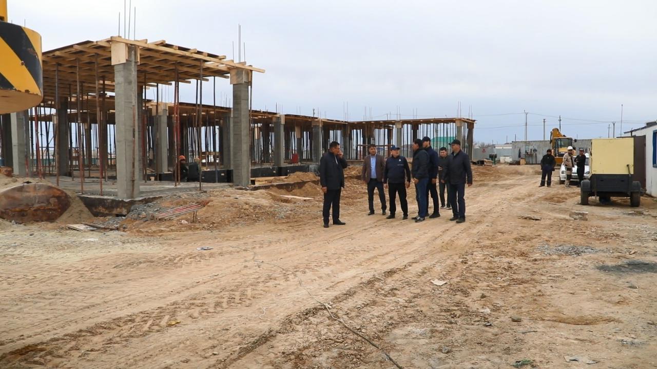 Nysandar qurylysy nege keshigedi?