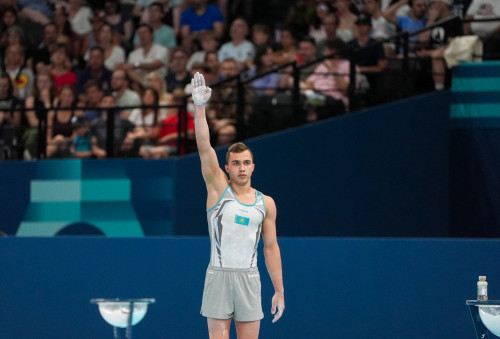 Qazaqstandyq gımnasttar Álem kýbogynyń fınalyna joldama aldy