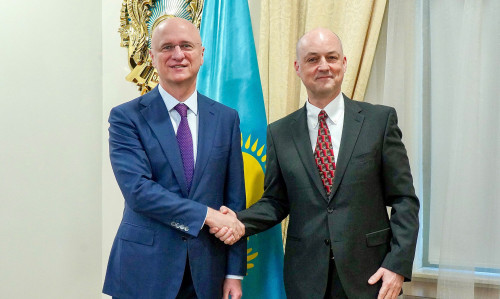 Roman Sklıar John Deere kompanııasynyń basshysymen kezdesti