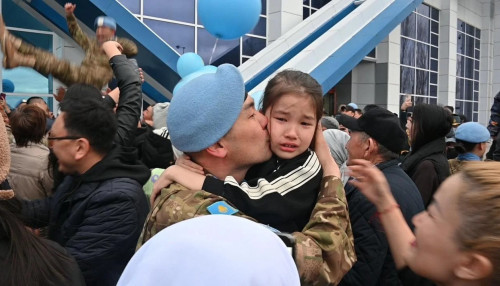 Semeı jurty bitimgerlerdi qarsy aldy