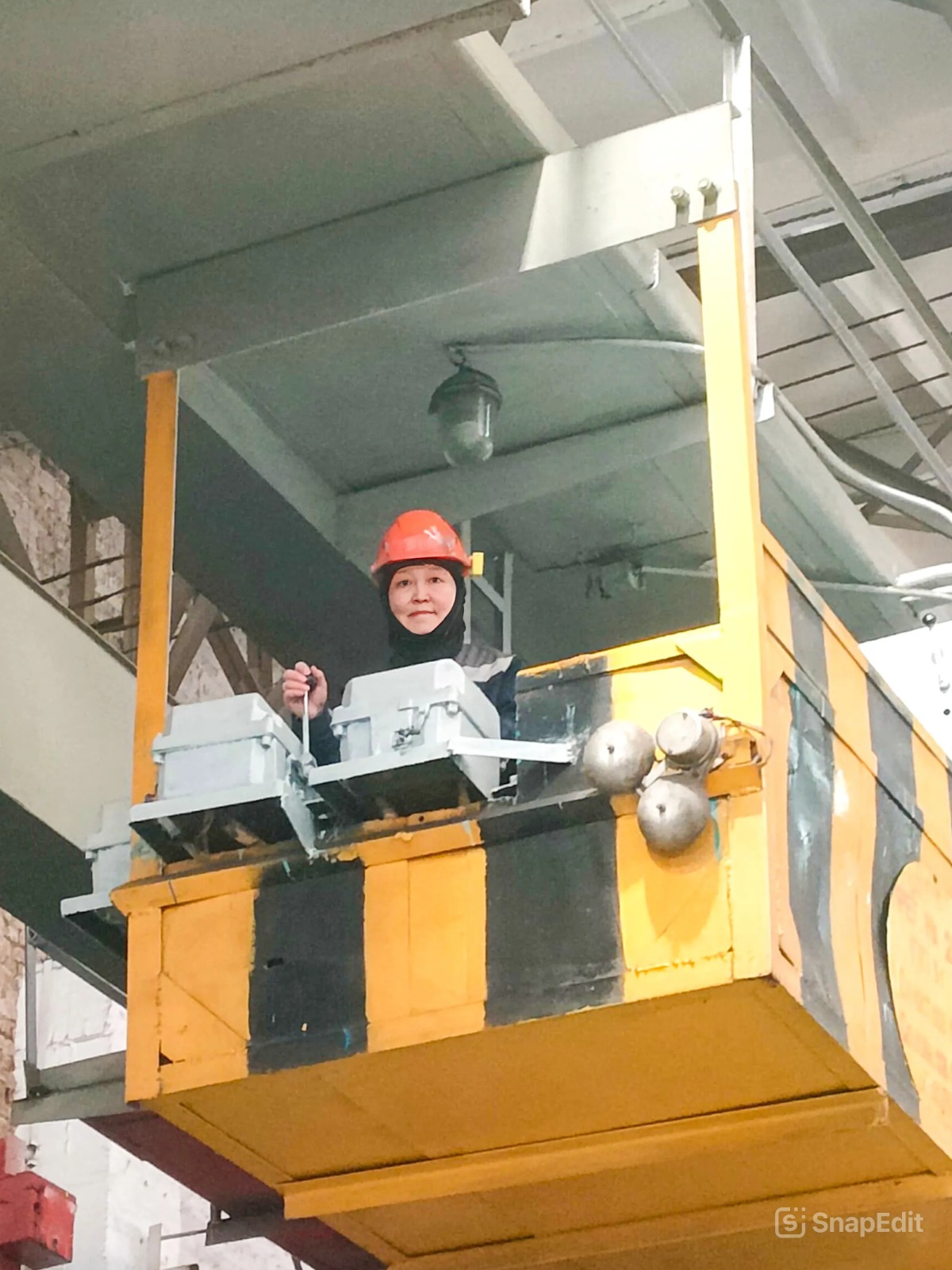 Aýyr jumystaǵy arýlar