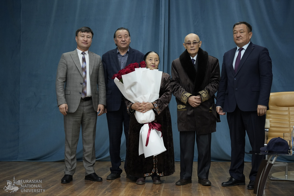 Úlken eńbek, zor qaıratkerlik