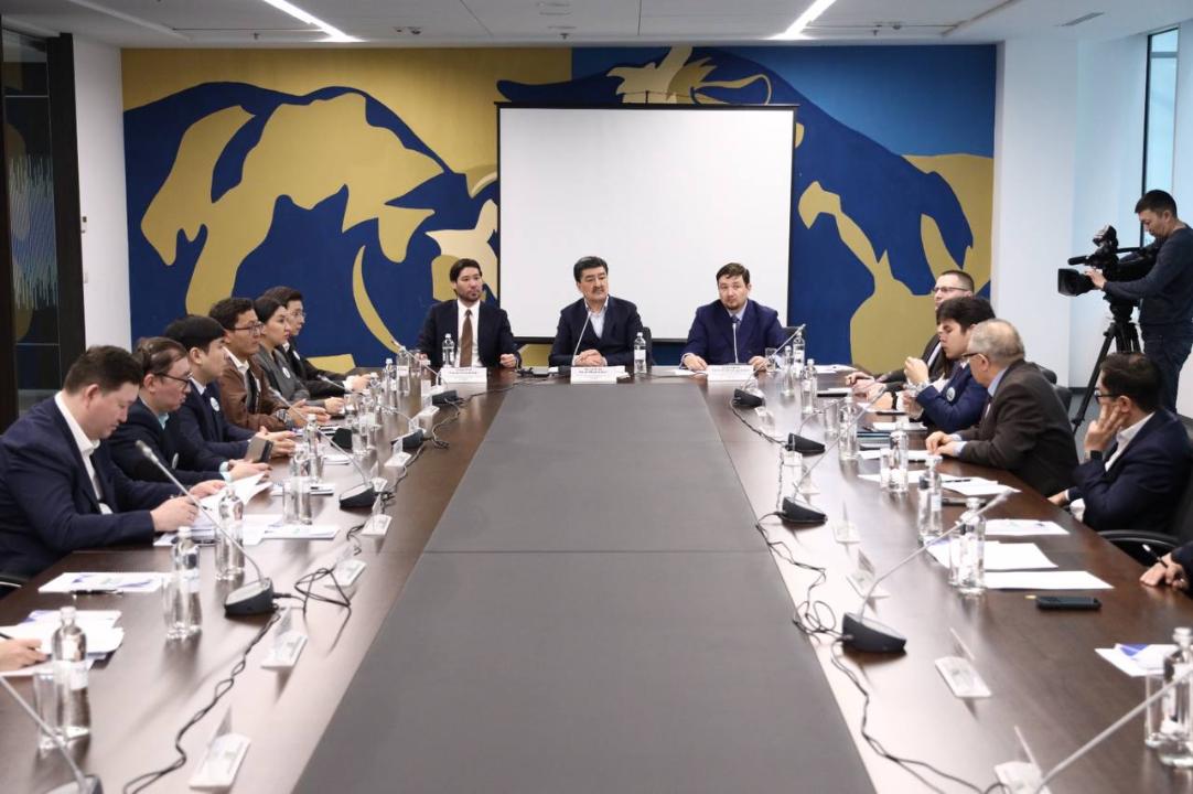 Qazaqstanda «Jasyl» tehnologııalardy ónerkásipke engizý perspektıvalary talqylandy 