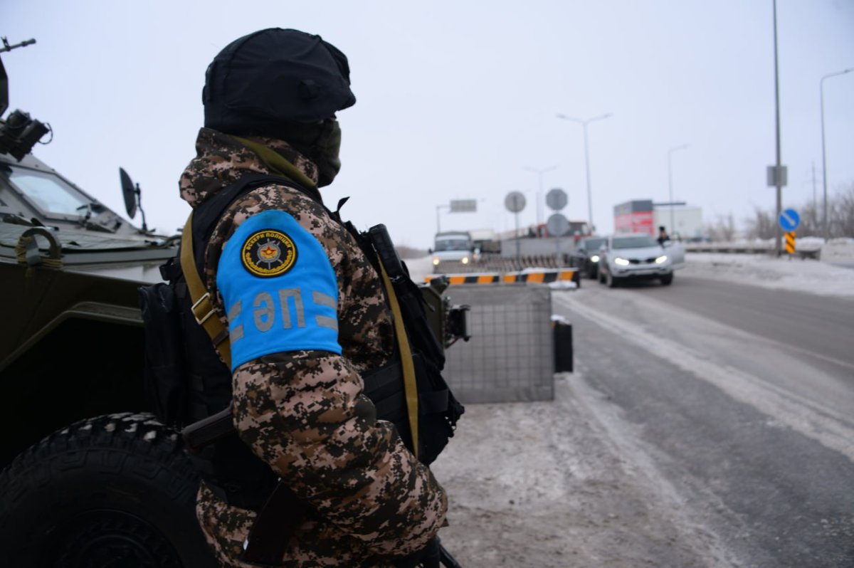 Búgin - Áskerı polısııa qyzmeti kúni