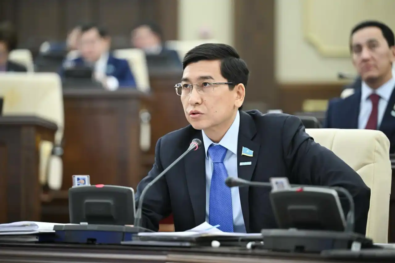 Aımaǵambetov magıstratýra men doktorantýraǵa túsýdi jeńildetýdi usyndy