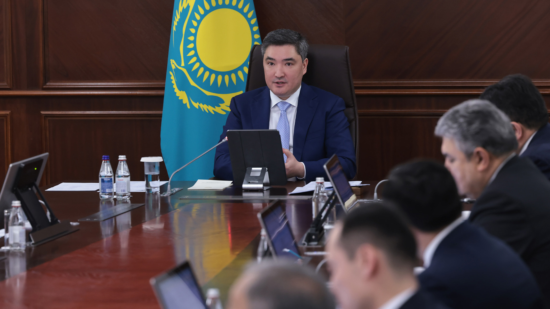 Úkimette gaz salasyn damytý máselesi qaraldy